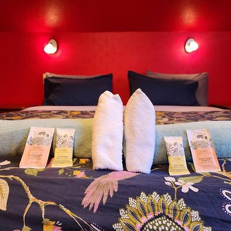 A Stone'S Throw From Town Main House Hotel Dunedin Ngoại thất bức ảnh